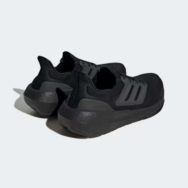UltraFlex Boost Sneakers – Black